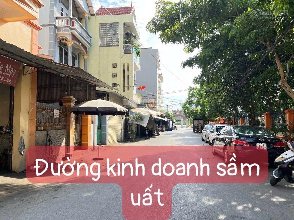_ _ đất đông trù đông anh _ sát trục chính _ ô tô đỗ cửa