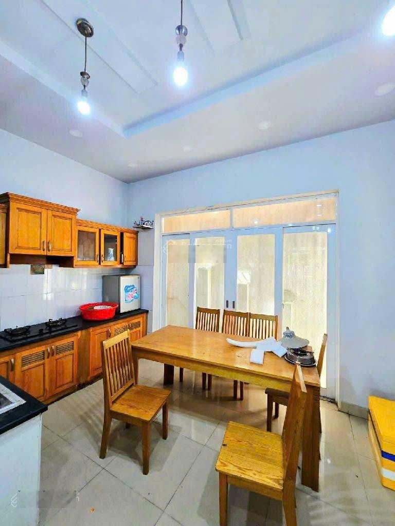 Nhà đẹp 56m2 đối diện công viên Q2 Bình Trưng dọn vào ở ngay giá 8.3 tỷ