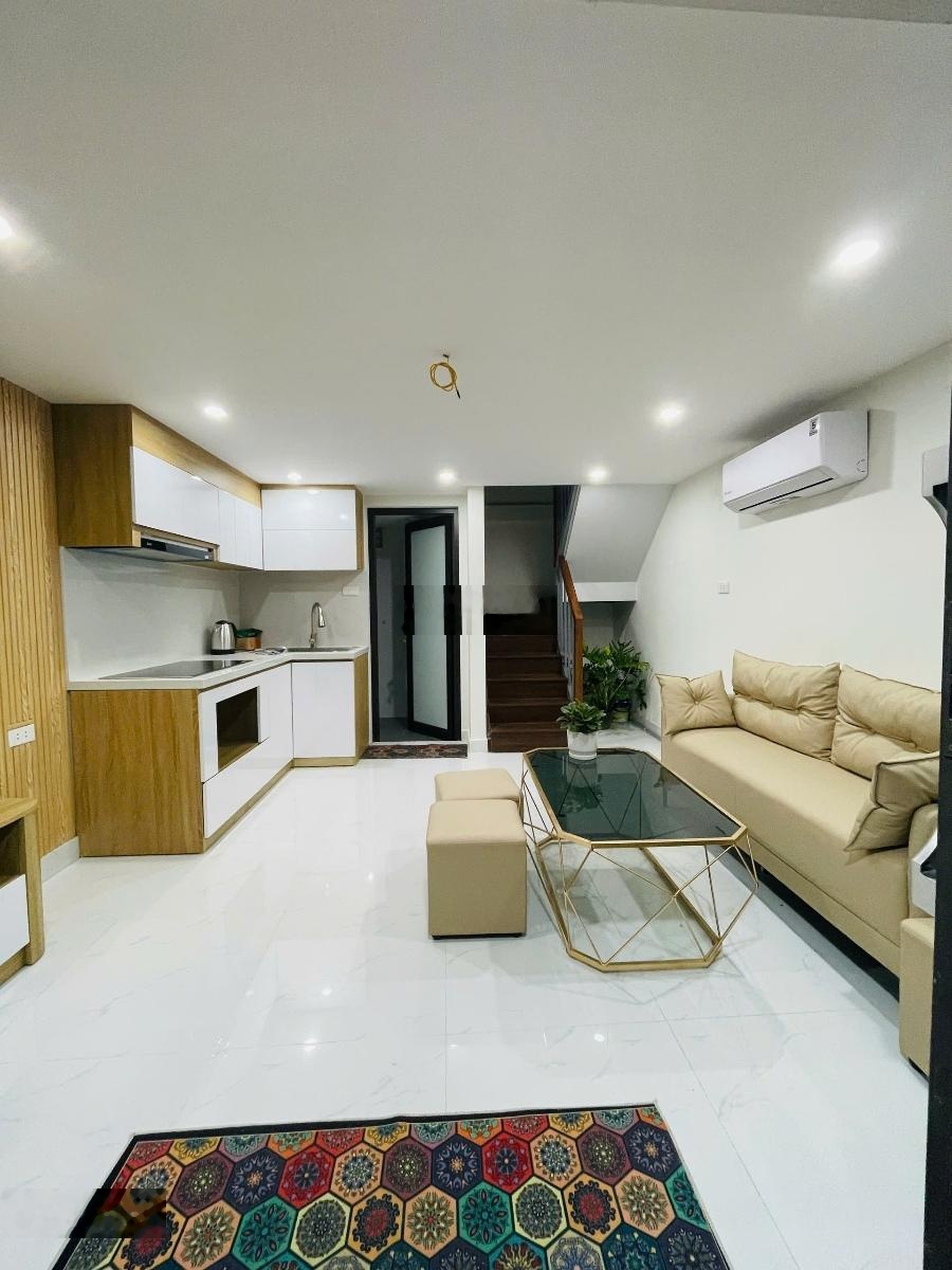 Phố VIP Kim Mã, ba bước ra oto tránh, 2 thoáng ngõ thông full NT. K QH. 23m2 4T MT 3.7m giá 5,99 tỷ