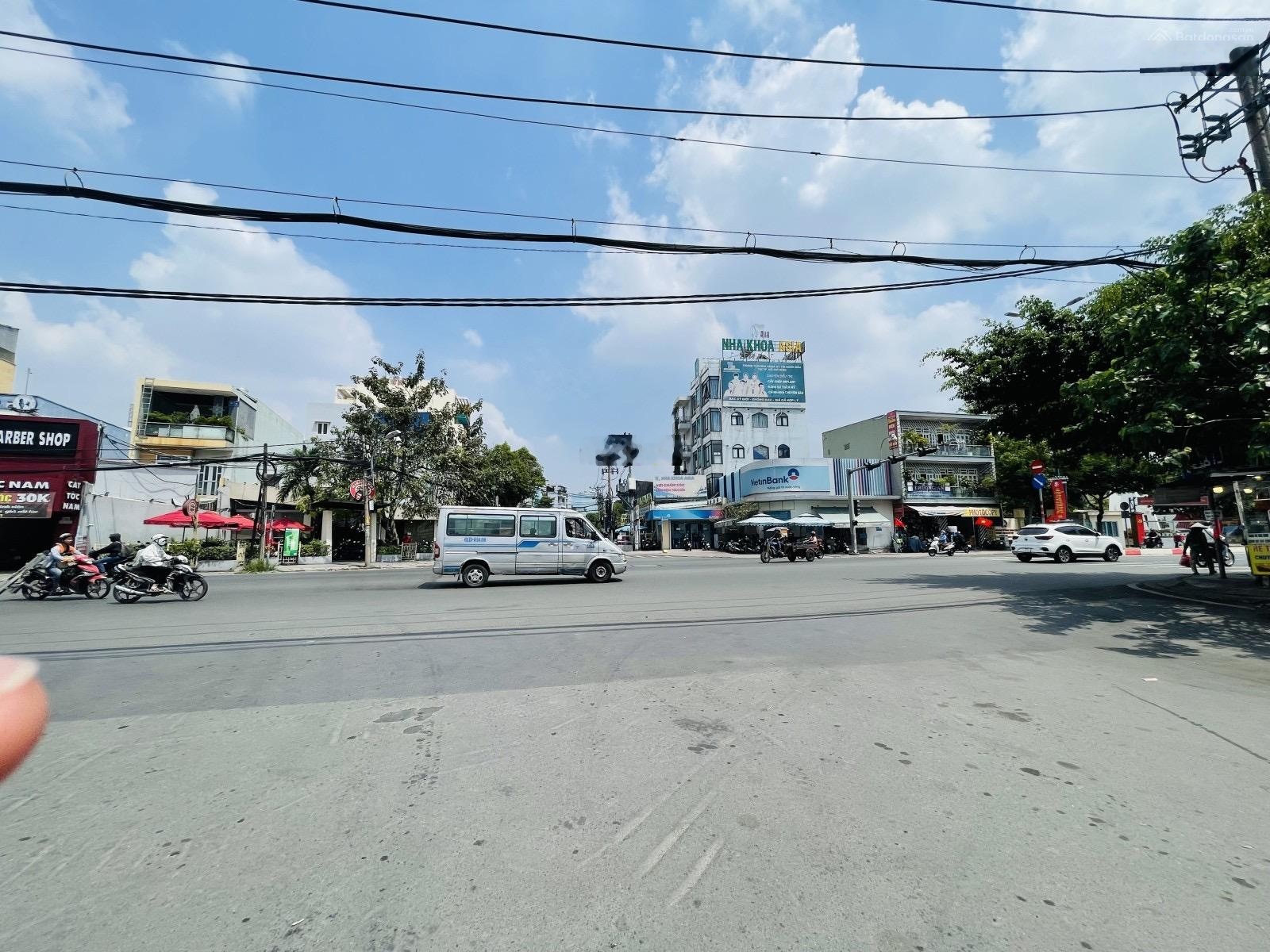 Bán đất sổ đỏ thổ cư 90m2 Lã Xuân Oai xây dựng tự do chỉ 6.5 Tỷ