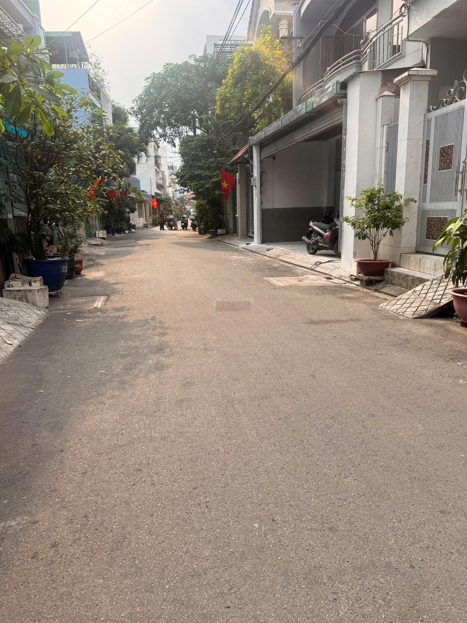 Bán nhà đẹp tân phú - hẻm xe hơi 4x22m2 5 tầng bctc gò dầu