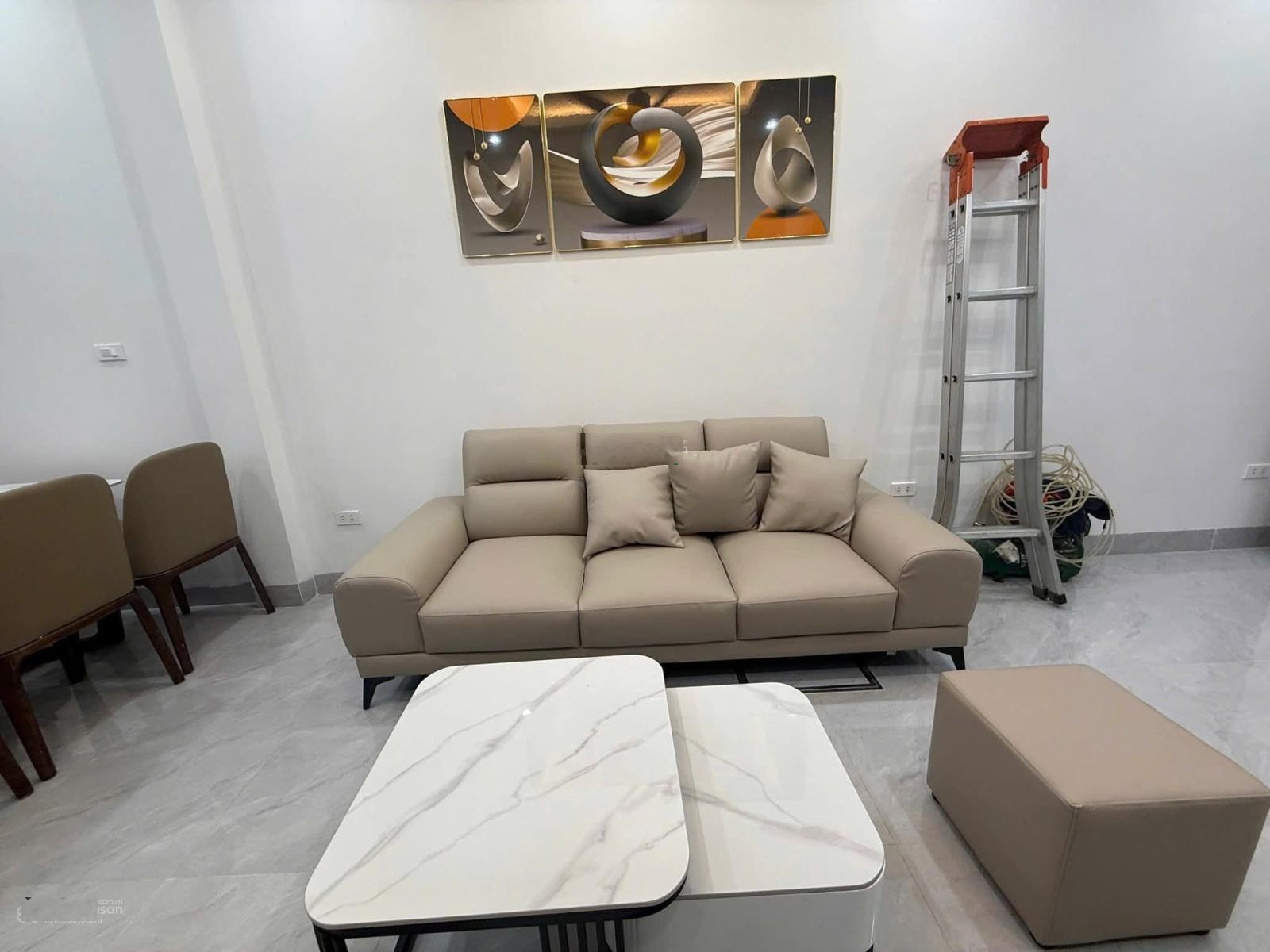 Bồ Đề, Long Biên nhà dân xây dt 42/44m2 x 6 tầng. Ngõ ô tô thông thoáng, thang máy NK, 4 ngủ khép k