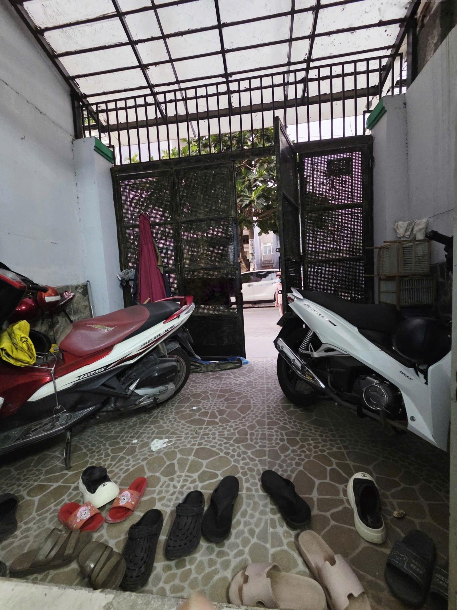 Cho thuê nhà MTNB Lê Vĩnh Hòa - 4x17m 2PN đường 12m, ngay Phú Thọ Hòa, Nguyễn Sơn, Lê Thúc Hoạch