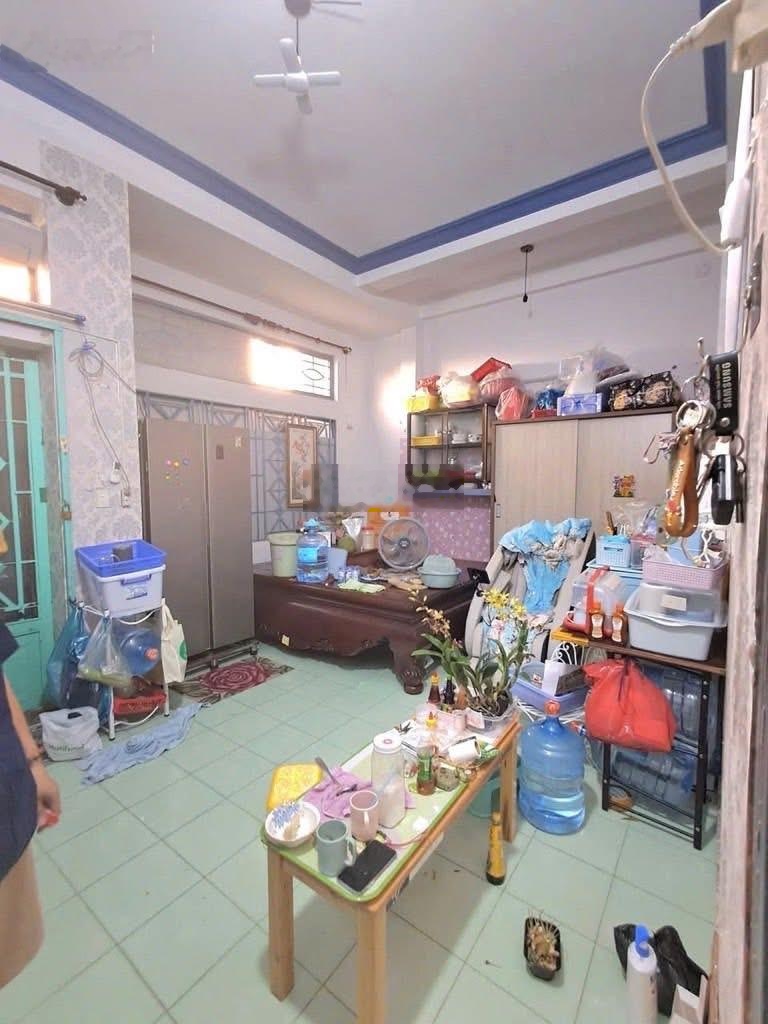 Nhà 4 tầng ngay Lotte Mart, Quận 7 ngang khủng 6m xe hơi đỗ cửa chỉ 7.5 tỷ