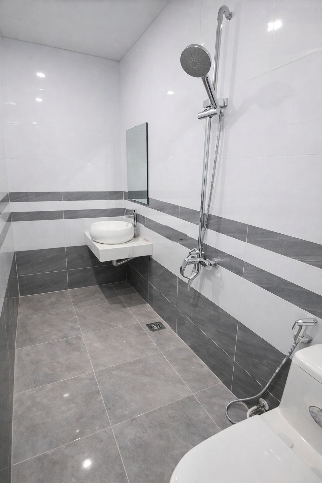 Bán nhà phố bà triệu hà đông 30m 5 tầng giá 7.95 tỷ,hàng hiếm trong phân khúc không có căn thứ hai