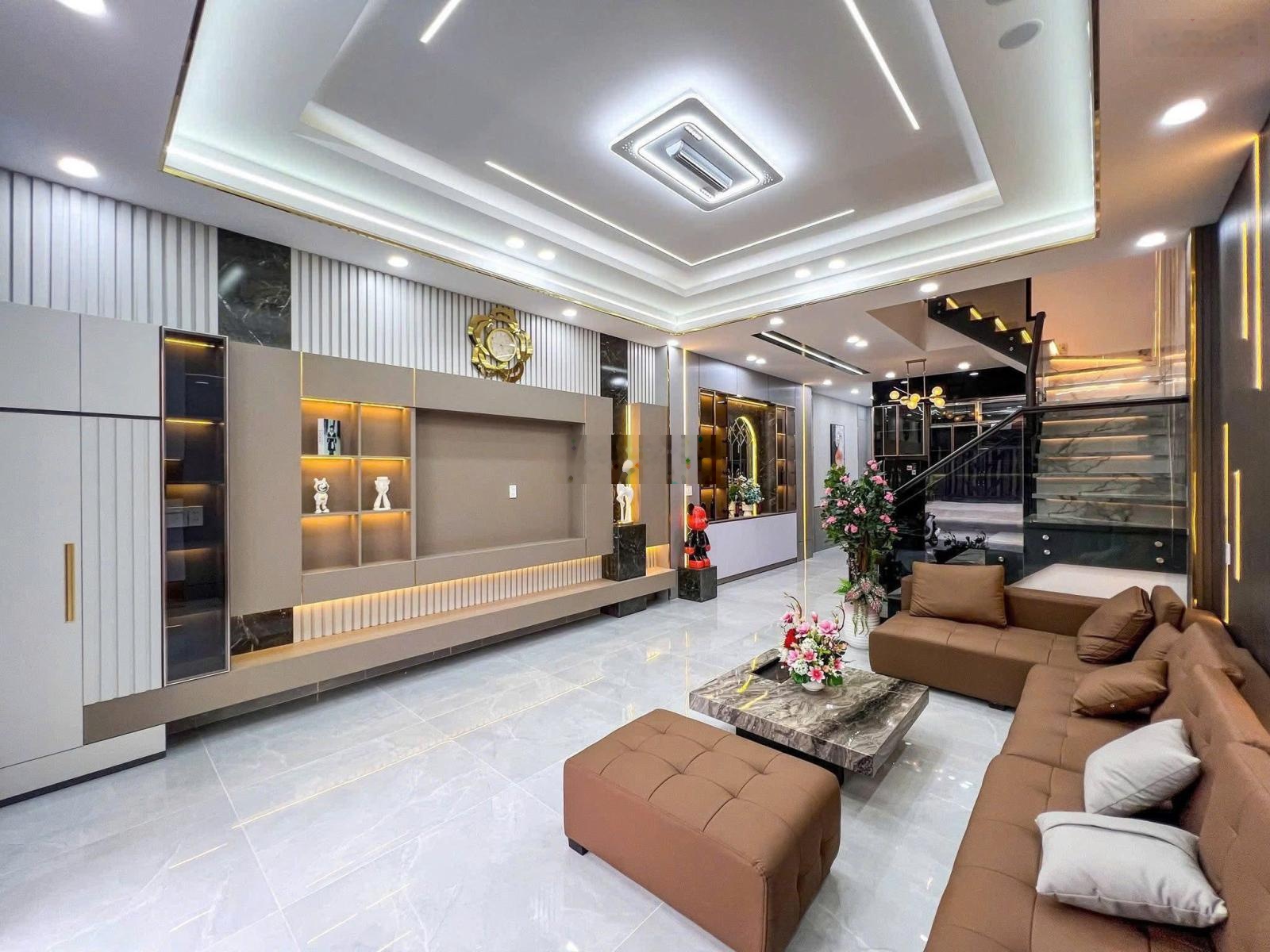 Bán nhà HXH 254 Âu Cơ, phường 9, Tân Bình (4*18) 5 tầng đẹp chỉ 9,5 tỷ
