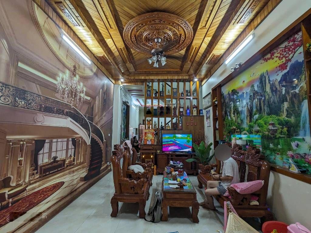. bán nhanh nhà 4 tầng btct .dt: 105m2 .2 mặt tiền hẻm xe hơi. linh xuân thủ đức.