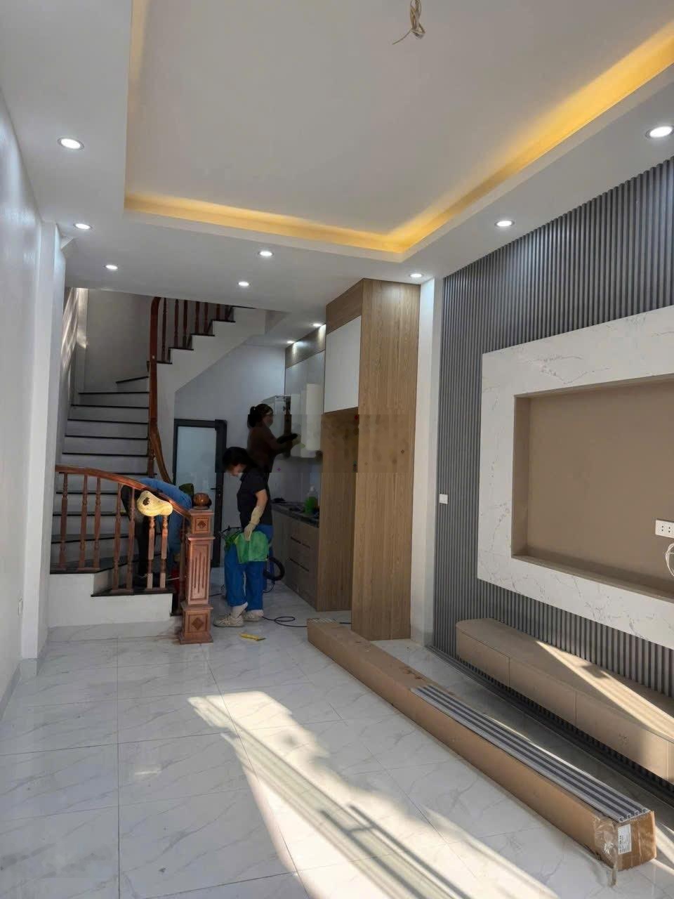 Bán nhà xây mới 5 tầng mặt ngõ full nội thất ngay chợ Hà đông cuối đường Bà Triệu - Ngã 5 Hà Trì