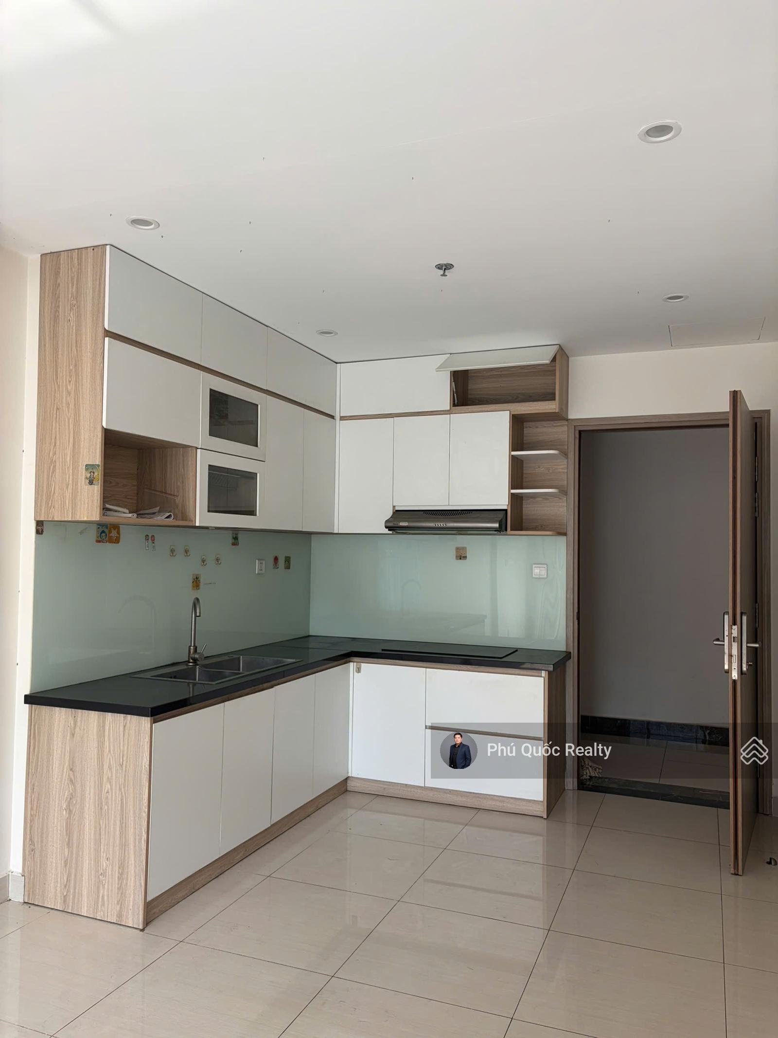 SỔ HỒNG SẴN BÁN CH 2 PHÒNG NGỦ - 1WC The Rainbow, Vinhomes Grand Park, Nội thất cơ bản