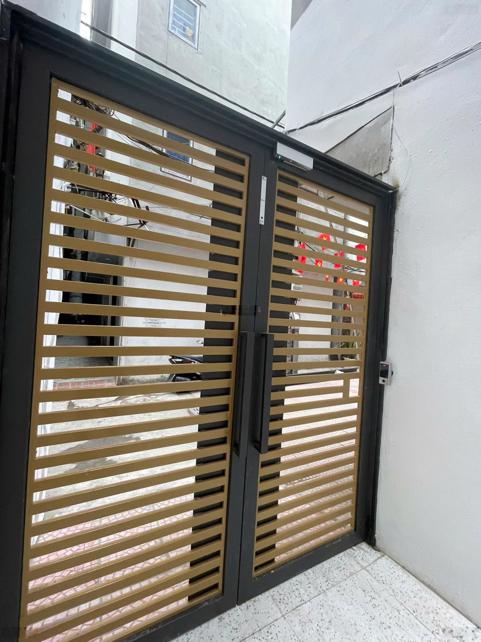 Nhỉnh 20 tỷ CCMN Trương Định 99m2 x 25 phòng Doanh thu gần 100tr/ tháng ô tô đỗ cửa nhà đẹp