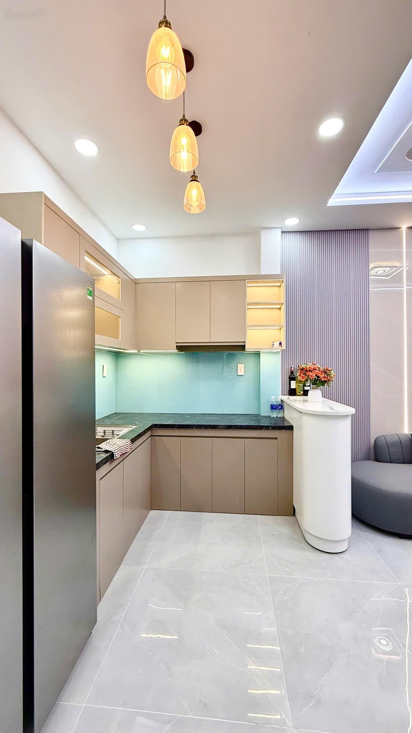 Hot! nhà trệt lầu 3 phòng ngủ đường 7m quận 12 - 4,99 tỷ