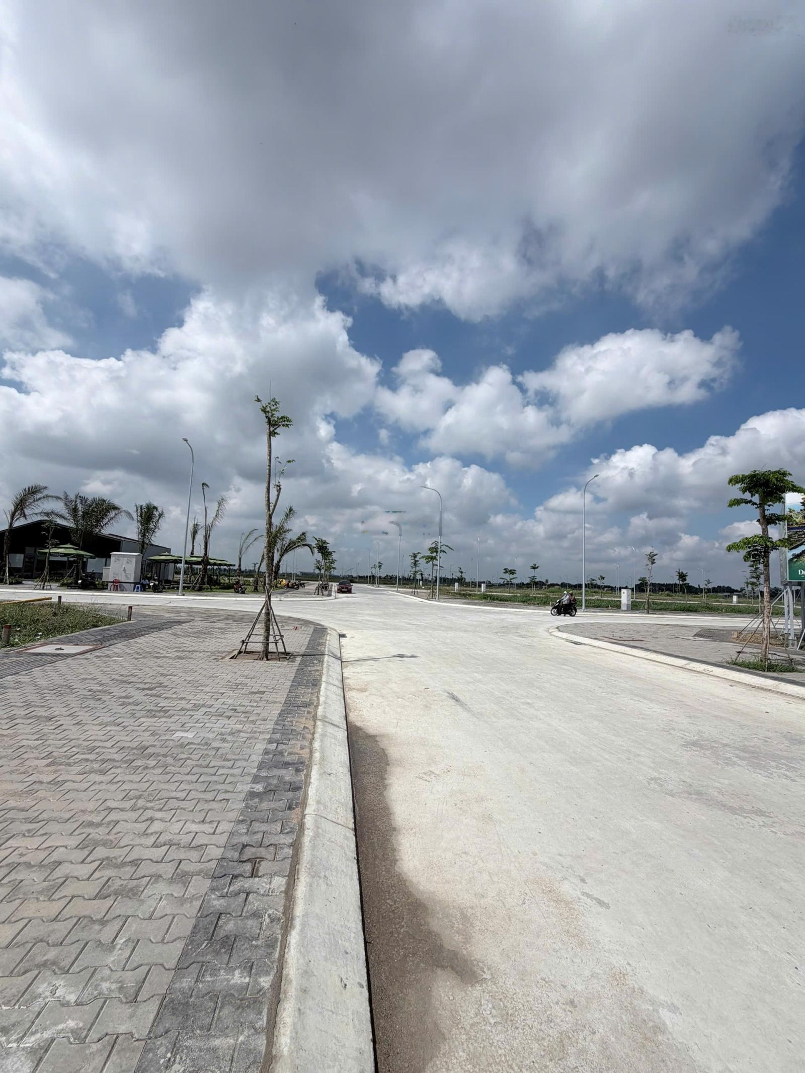 Bán gấp nền 90m2 kế trung tâm thương mại-Giá 2,338tỷ chưa trừ ưu đãi-hỗ trợ vay 0 đóng gốc&lãi 18th