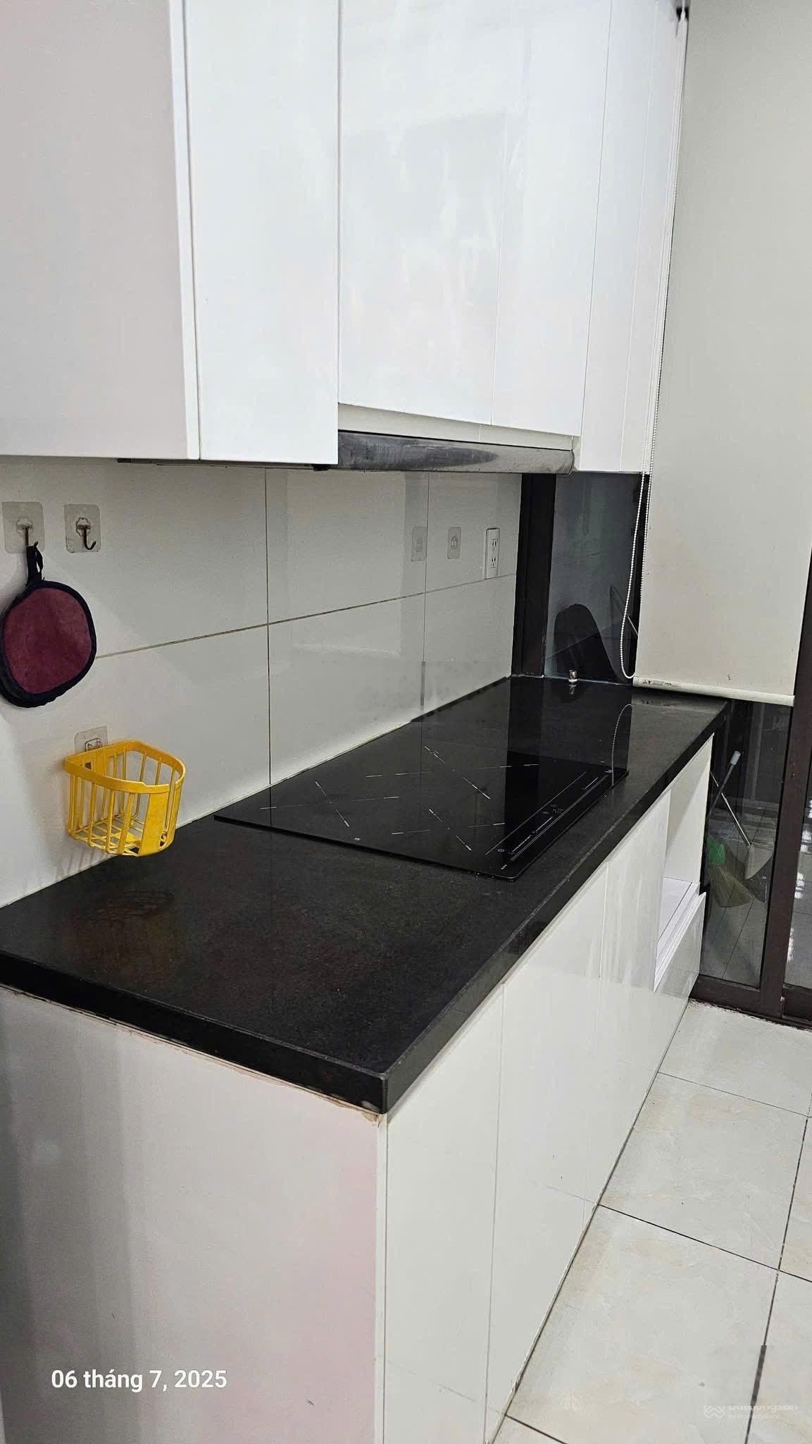 Cho thuê CHCC Sunshin Horizon 87 Lĩnh Nam, 75m2 giá 10,5 tr/th, 2 ngủ, 2 wc full nội thất