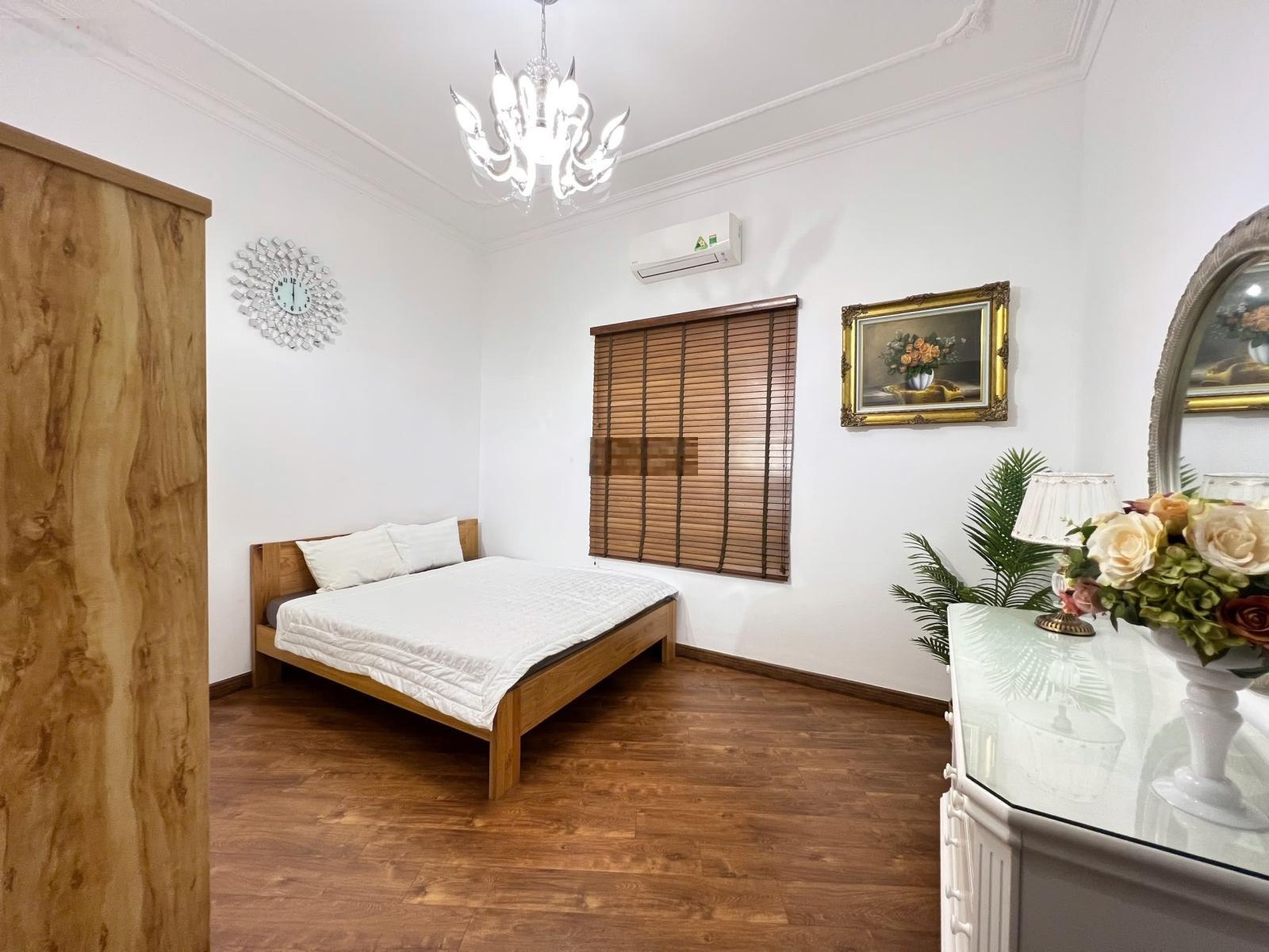 Cho thuê nhà 5PN trung tâm TPVT, biển Bãi Trước, full nội thất đẹp. Giá 25tr/tháng LH: 0909525838