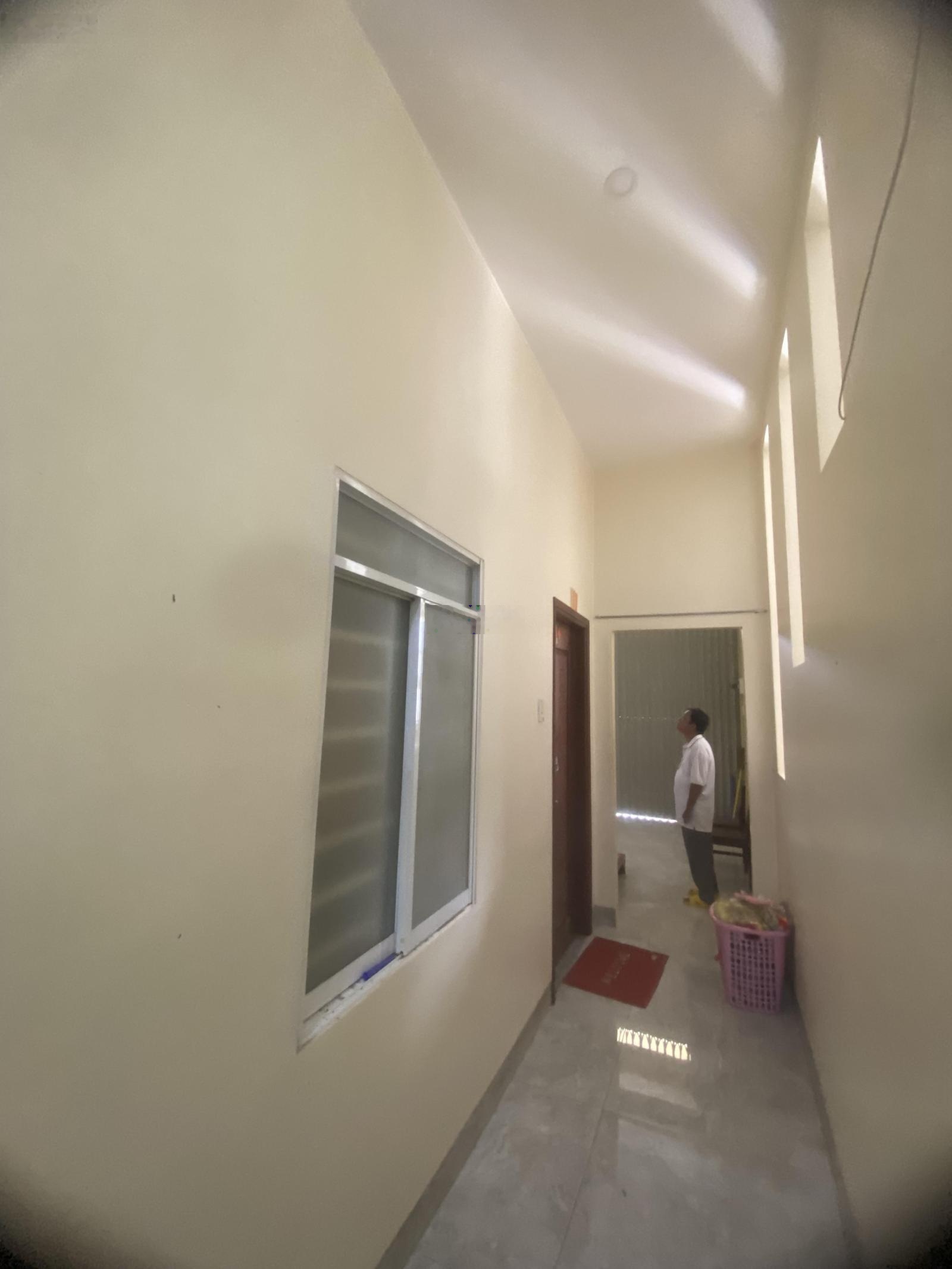 Bán nhà riêng tại 40, KDC Châu Quới 3, 5,5 tỷ, 192m2, giá ưu đãi đẹp, nhiều tiện ích