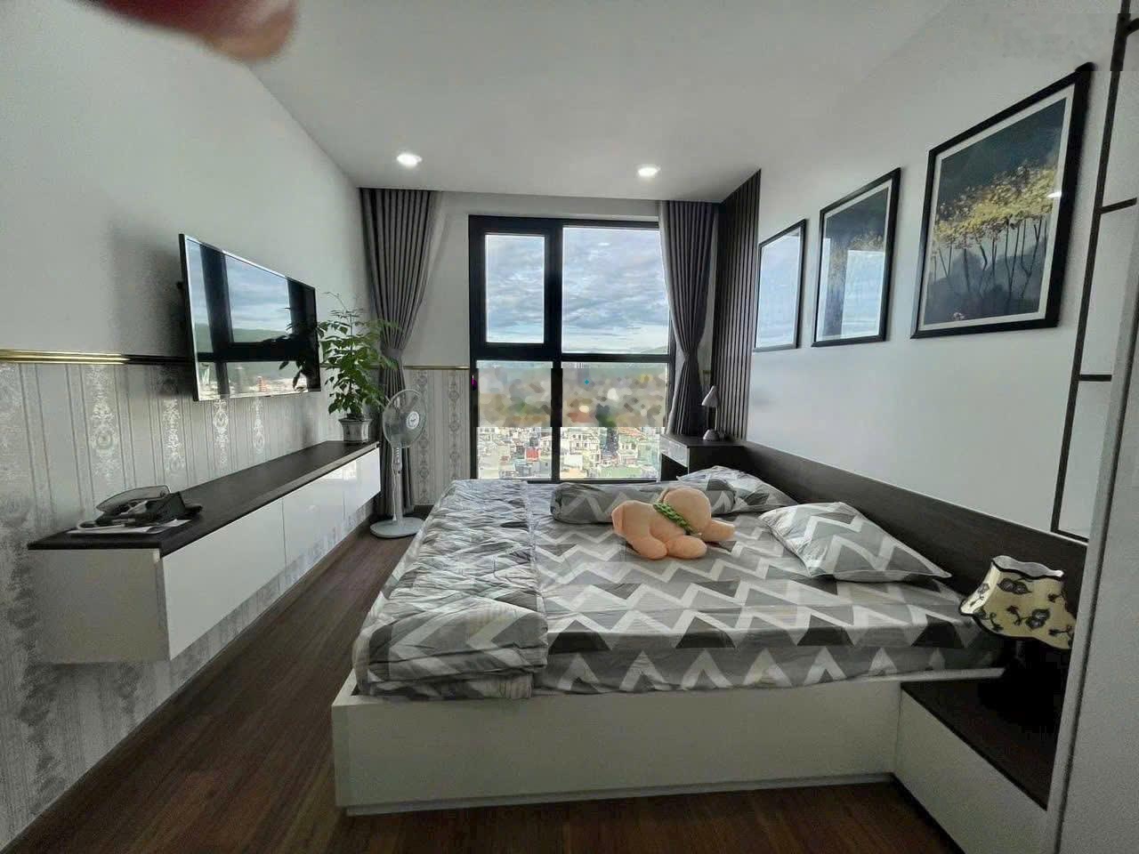 cho thuê căn hộ phú tài residence 2 phòng ngủ và 2 wc , view biển đẹp nhất chun g cư