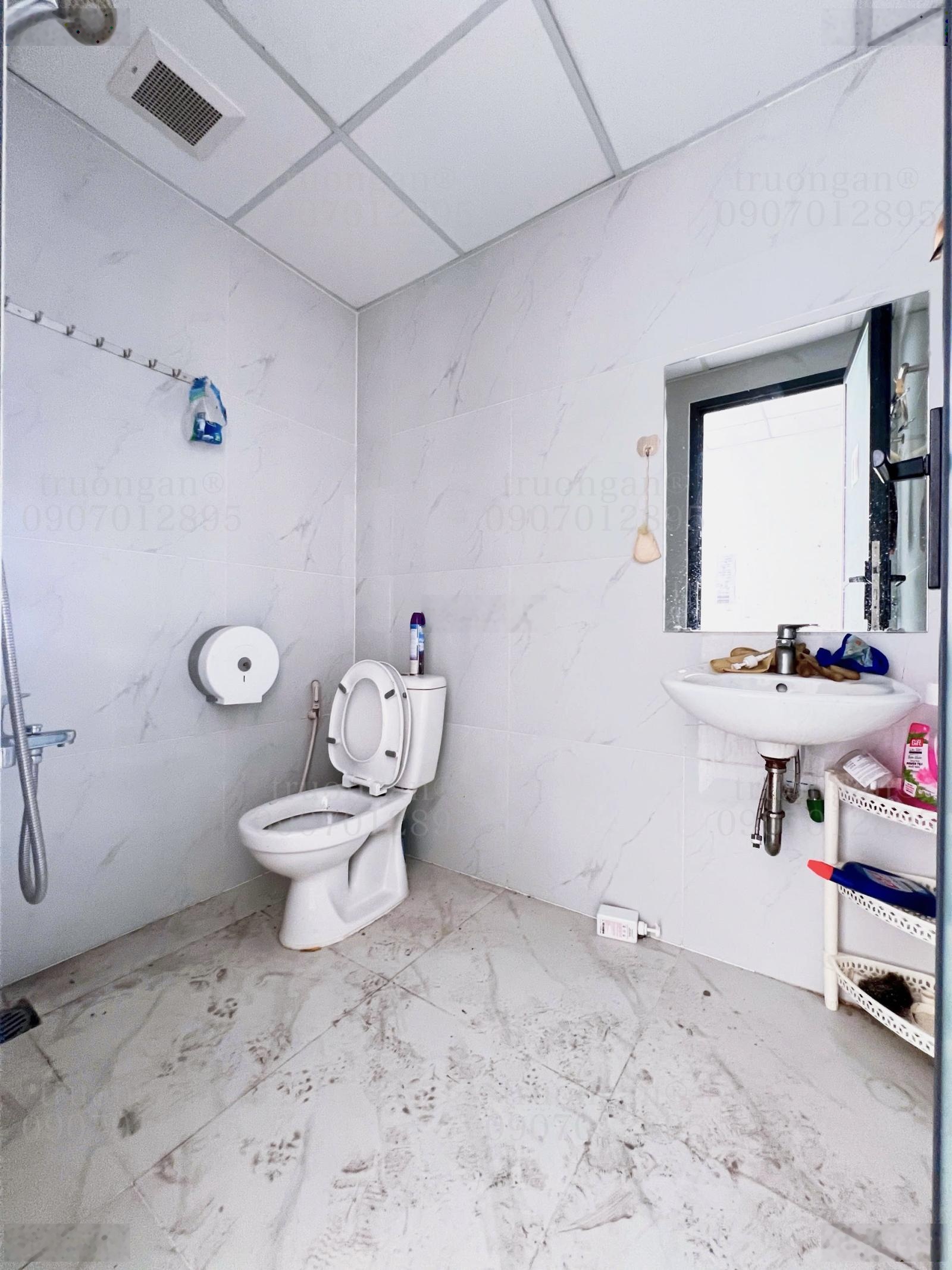 Cho thuê mặt bằng - ngang ~ 8m - mặt tiền đường 30/4 - vị trí đẹp, P. Ninh Kiều, TP. Cần Thơ (CG)