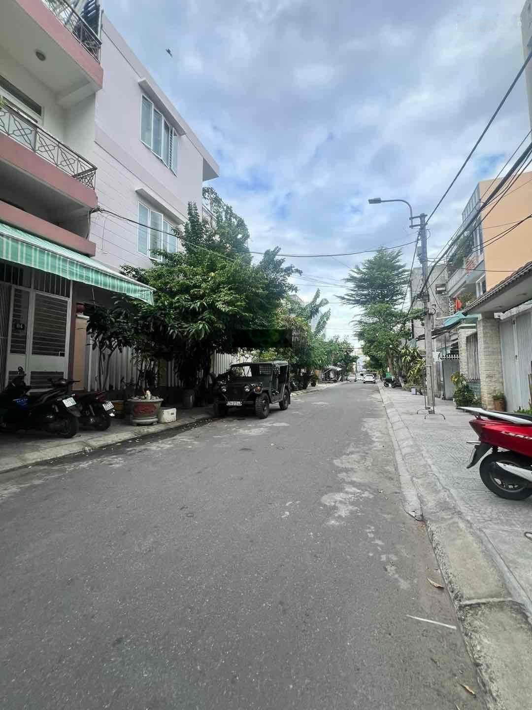 Chủ cần bán gấp nhà đẹp 3 tầng mặt tiền Dương Thưởng- Hoà Cường- Trung tâm Hải Châu- Đà Nẵng