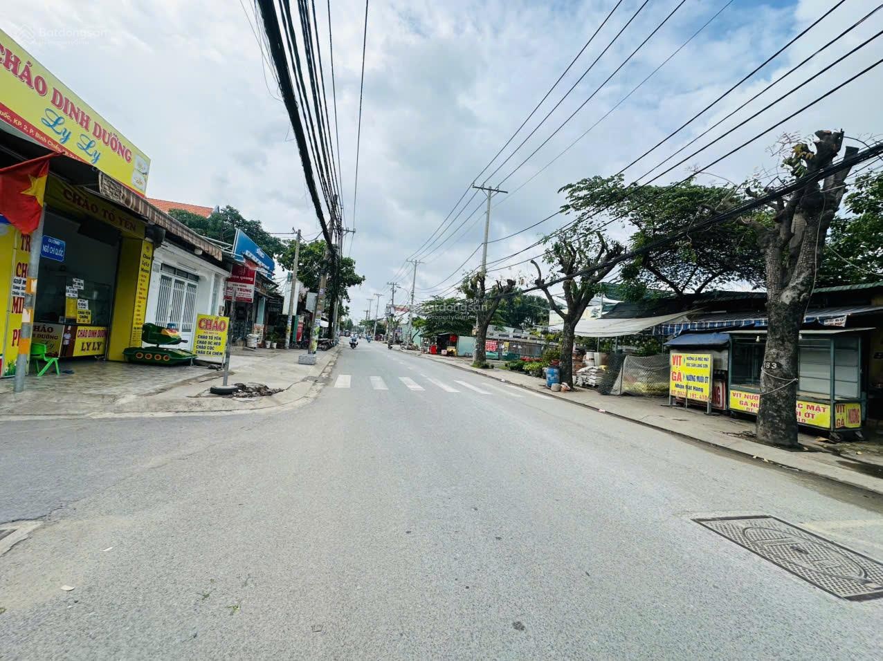 Bán nhà - 2 tầng mặt tiền -ngô chí quốc dt: 94m2 - giá 7.x tỷ -gần chợ đầu mối -