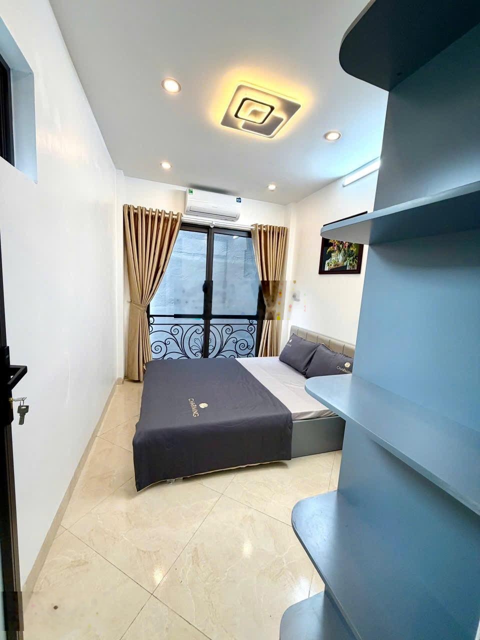 Nhà ngã tư Bạch Mai- Trần Khát Chân- 20m- 4 Tầng- lô góc- sổ riêng- full nội thất- 3p ngủ