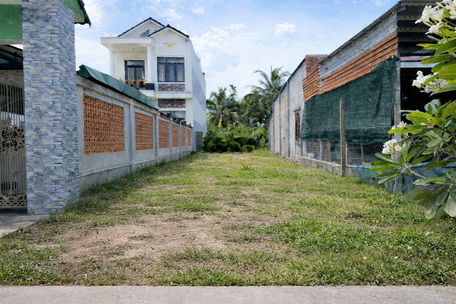 242m2 full thổ mặt tiền nhựa ô tô kế biệt thự giá tốt củ chi