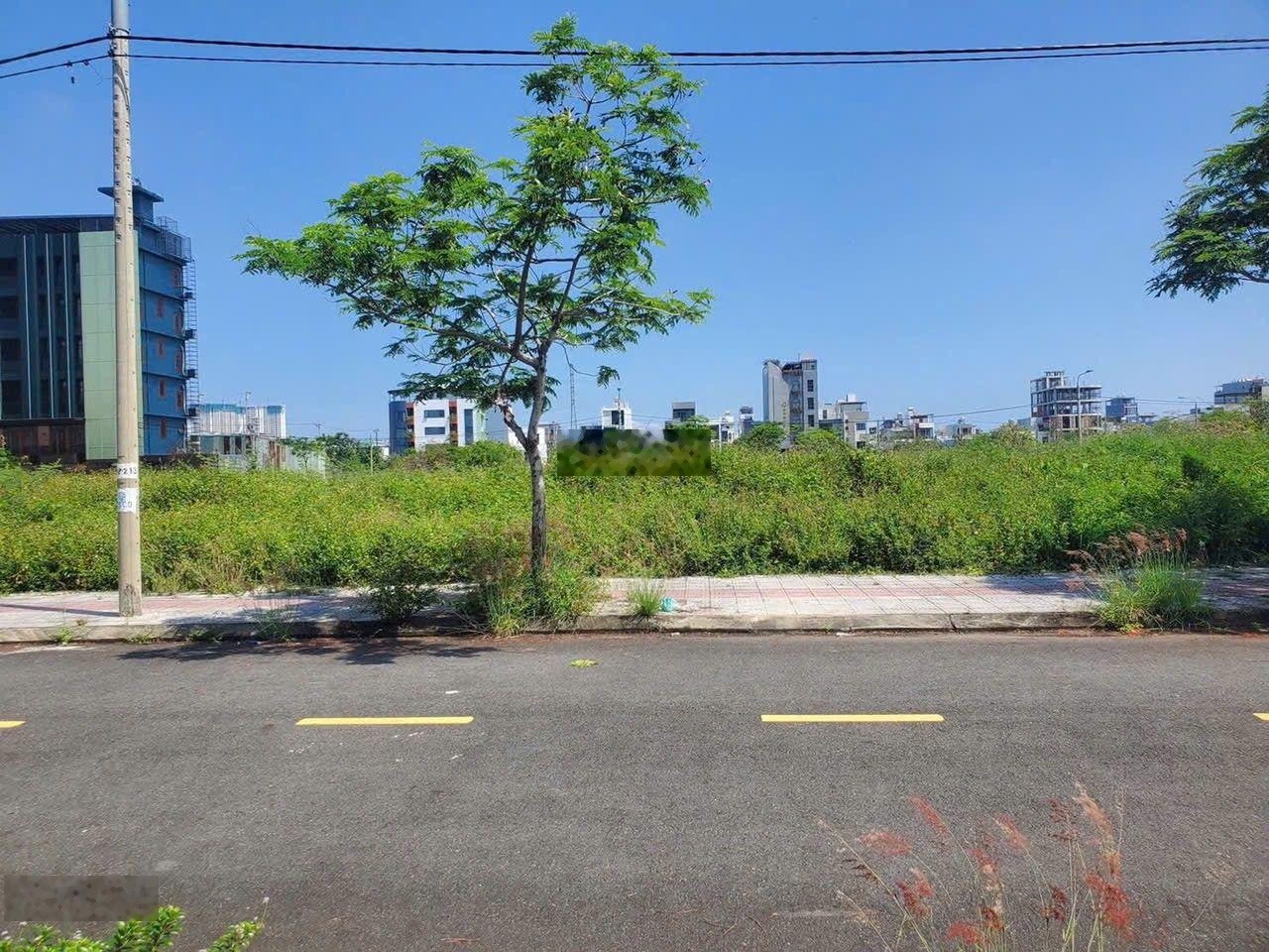LÔ ĐẤT CỒN DẦU 14 KẸP CỐNG. GIÁ 7,4 tỷ, 100m2, Pháp lý đầy đủ.