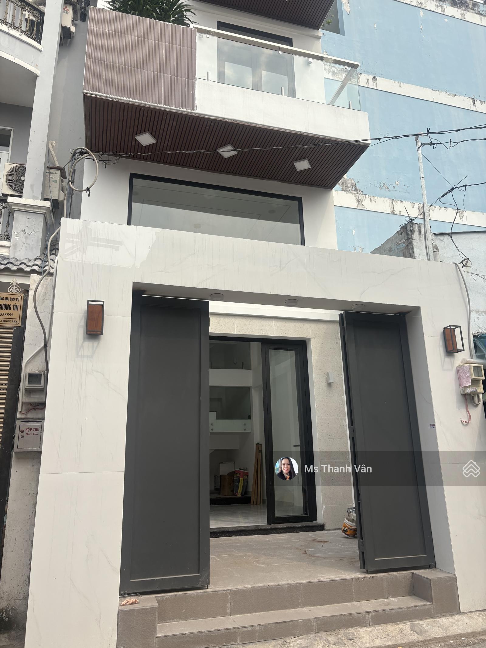 nhà 2 xe tải quay đầu 63 Lý Chiêu Hoàng Q6 giá rẻ 8ty550 4x17m + 4 lầu có Sân thượng 0938295519 mới