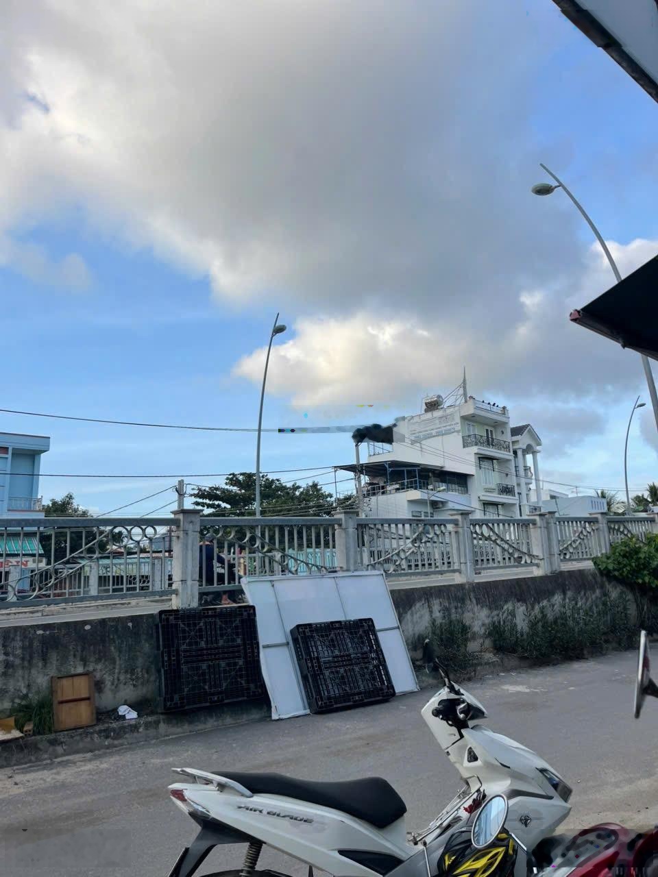 Bán nhà mặt tiền Phong Châu Nam Nha Trang giá 5,3 tỷ