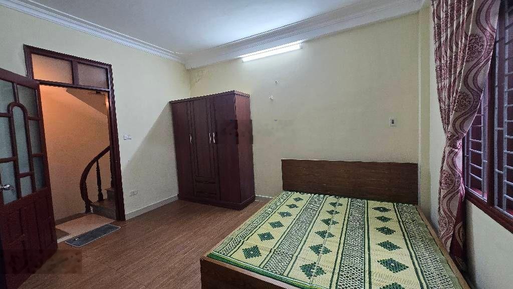 Bán nhà riêng đẹp gần ô tô - đường Tân Mai, diện tích 26m2, 4 tầng, mặt tiền 4m, giá 6,3 tỷ