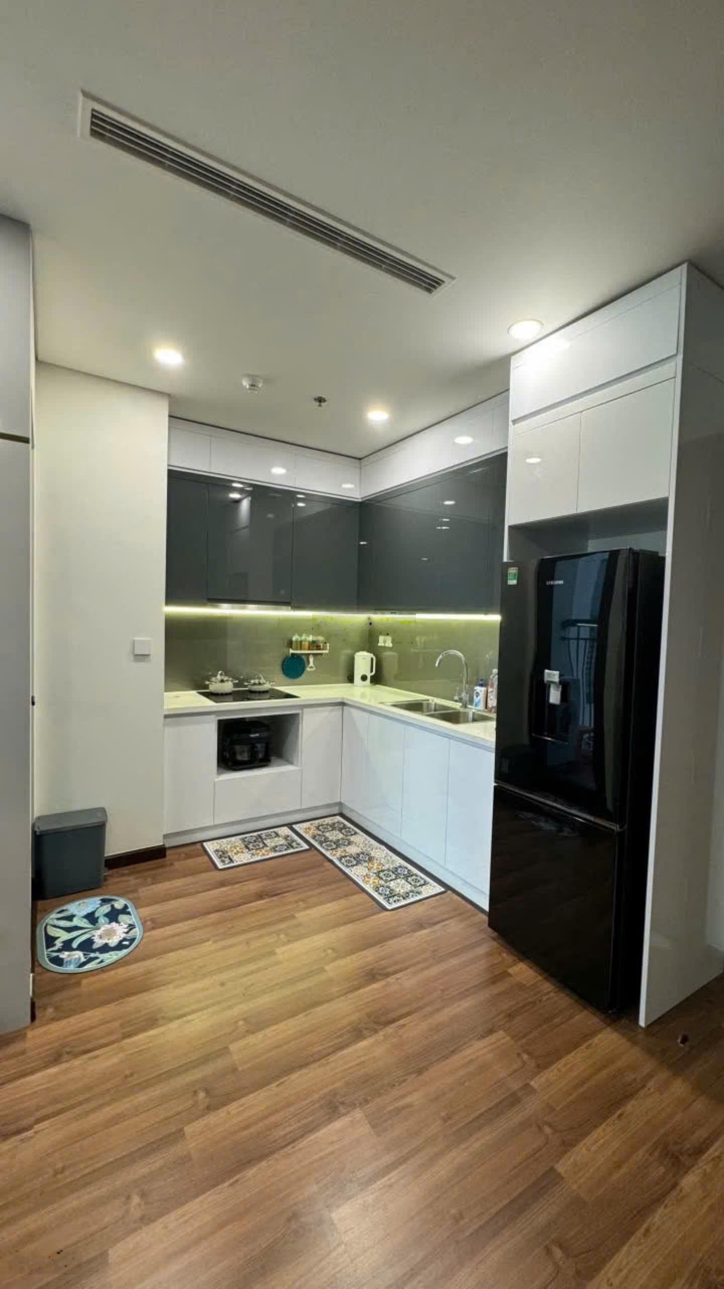 Bán căn hộ 2 phòng ngủ 75m2 giá 7 tỷ full nội thất đẹp ở ngay, toà B14 Kim Liên, 0982281144