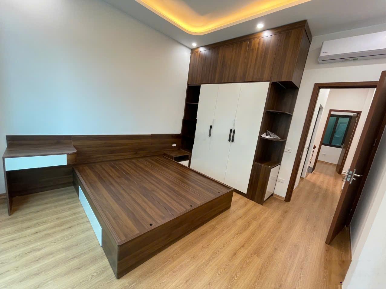 Cho thuê nhà thuý lĩnh , lĩnh nam 10 tr 3 ngủ nhà mới full nội thất