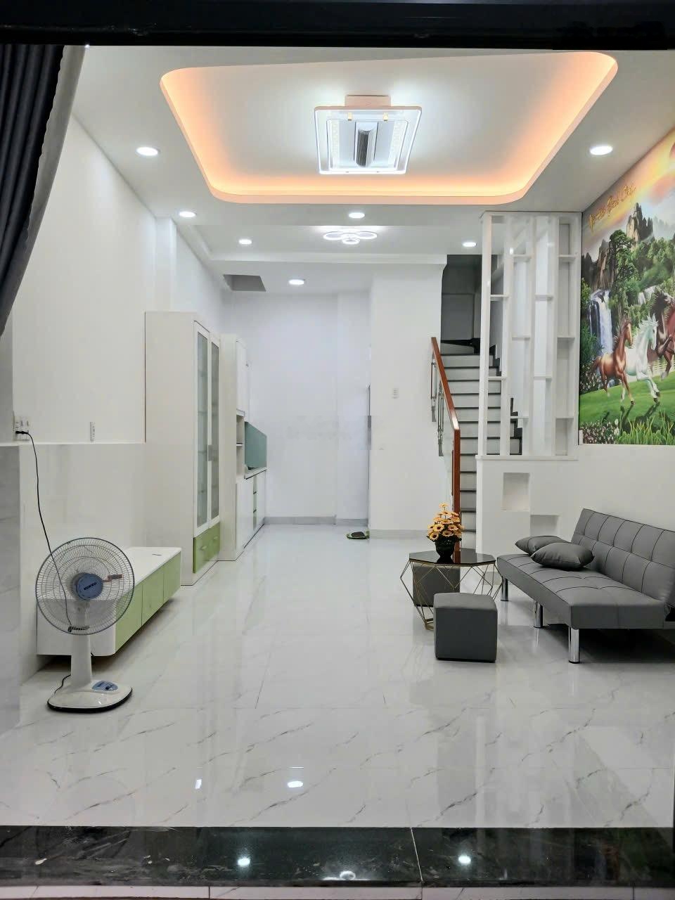 Nhà 48m2, 2 tầng đường nội bộ gò xoài Full nội thất 2pn-2Wc nhà đúc thật 5.15 tỷ