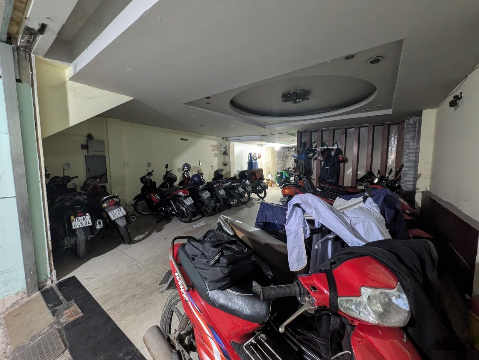 Quang trung - gò vấp - bán chdv 7 tầng - hẻm 8m thông - dòng tiền 100 triệu/tháng
