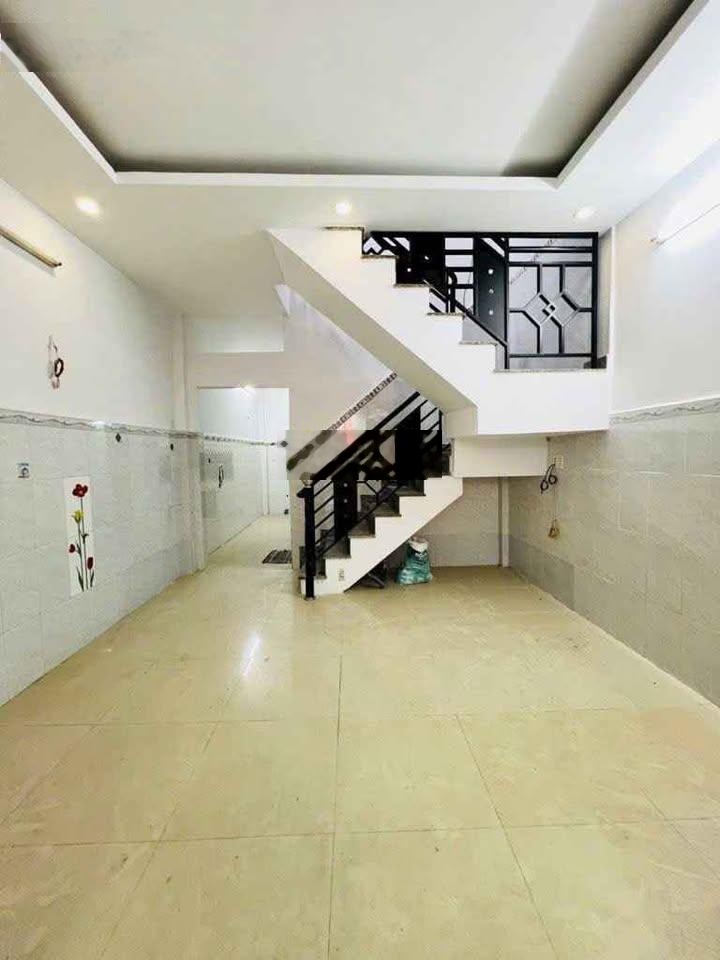 Nhà Phạm Thế Hiển Q8, Ngay Càu Hiệp Ân - Trung Tâm Hành Chính Q8, 33m2 Nhỉnh 3 Tỏi