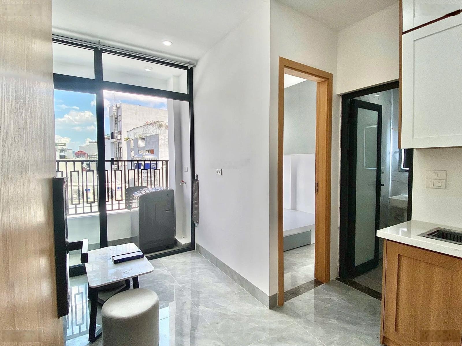 Bán lỗ! Tòa CCMN Giải Phóng! Phân lô 2 thoáng, 14PKK, DT 1 tỷ/n đang thuê full, PCCC chuẩn, GPXD