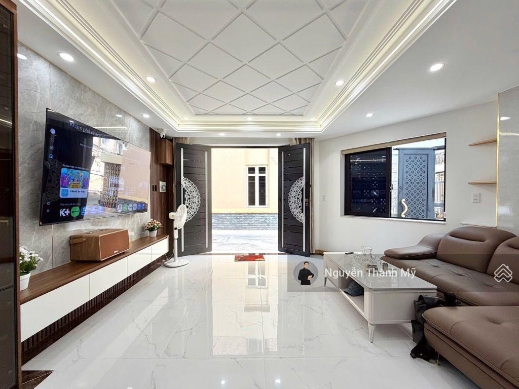 Nguyễn thái sơn | siêu phẩm 5 tầng | căn góc 2mt | chỉ 9,x đồng!