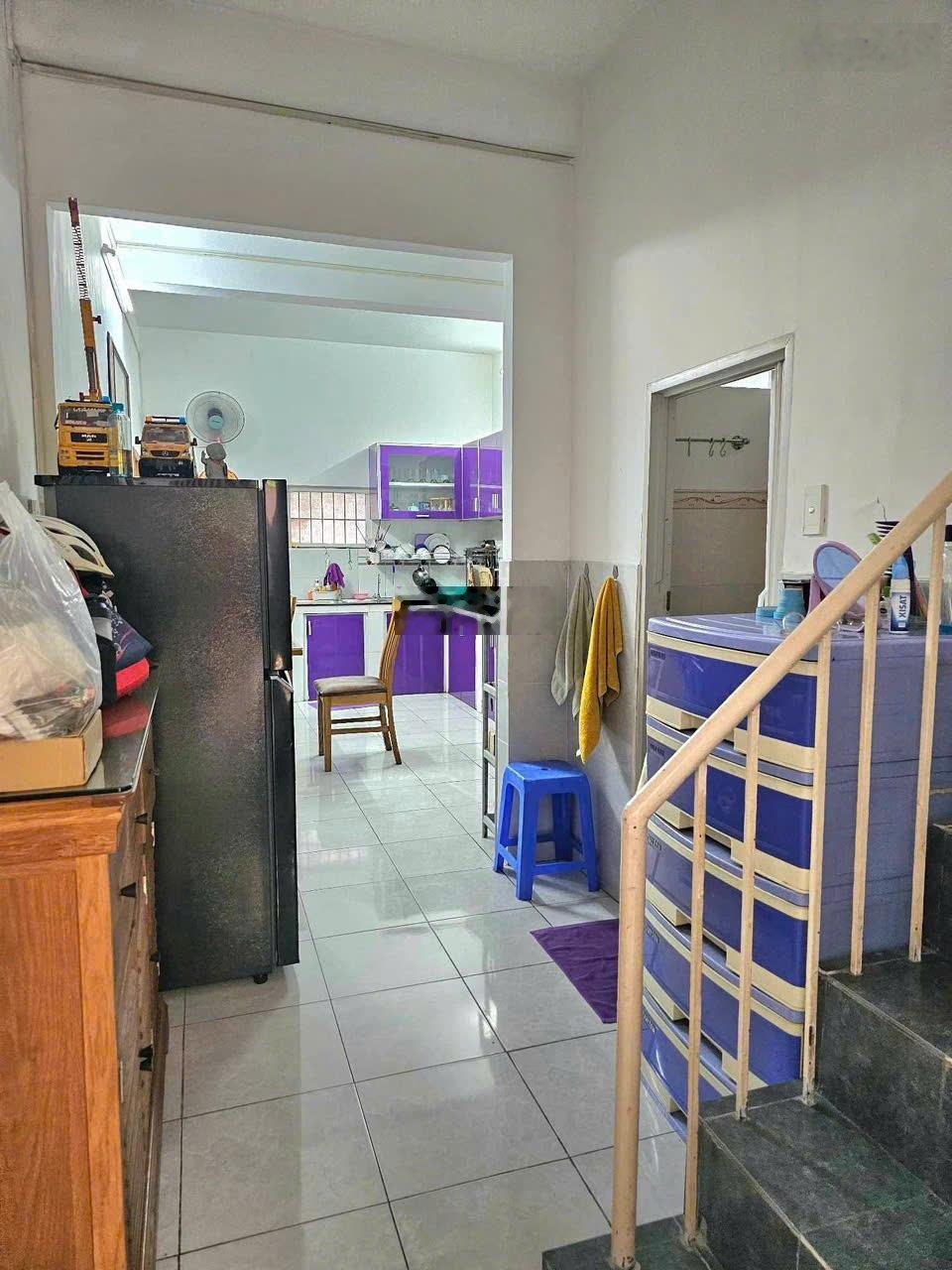 Chính chủ cần bán gấp nhà riêng giá rẻ 3 tầng-62m2 2PN,3WC Tân Bình Hồ Chí Minh chỉ với 9tỷ 500tr