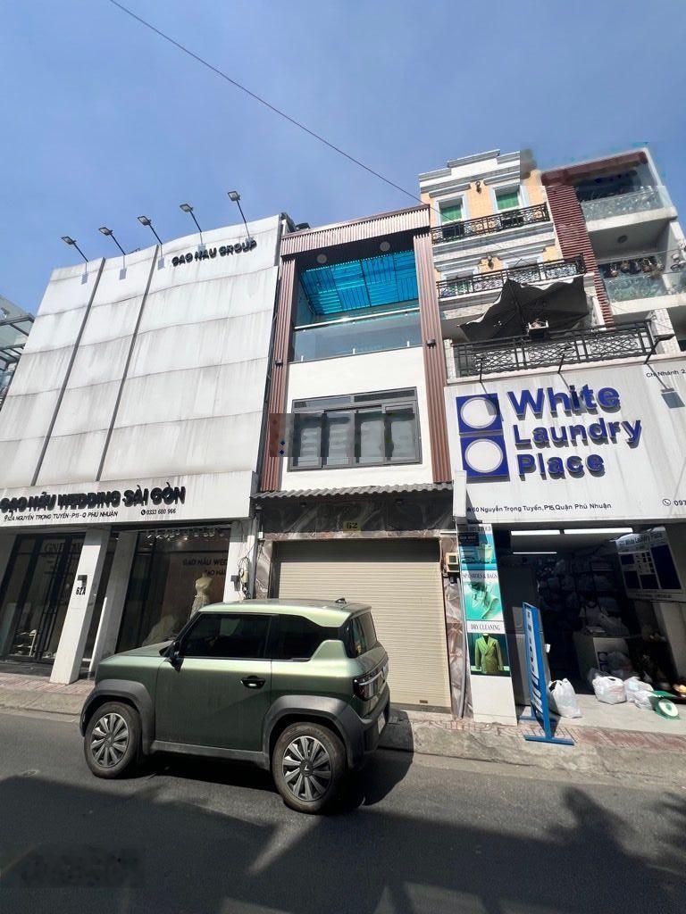 NHÀ MT Nguyễn Trọng Tuyển, 3 tầng chỉ 8,55 tỷ, DT 32m2 ( 3,4*9,6m)