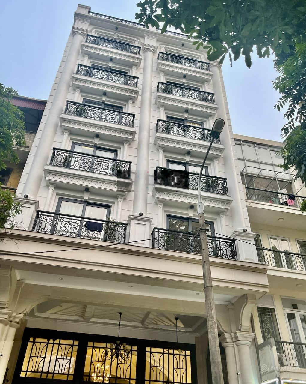 Bán gấp MP. Phan Chu Trinh DT 300m2 MT 10m (1 sổ, 1 chủ, sổ vuông vắn)