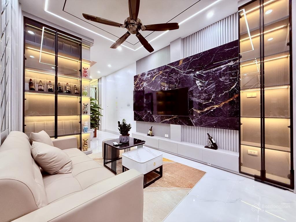 Phân lô HỒNG MAI - Lô góc 40m2 - 5 tầng - 5 phòng FULL NỘI THẤT - chỉ 9 tỷ 4