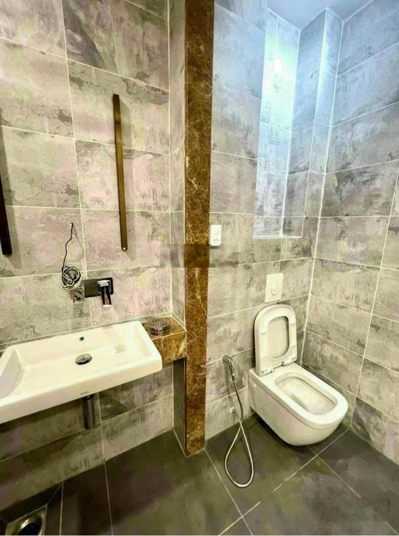 Bán nhà hẻm xe hơi khu vip đường Phan Đăng Lưu, P3, PN. DT 49.2m2, 1 trệt 3 lầu. SHR