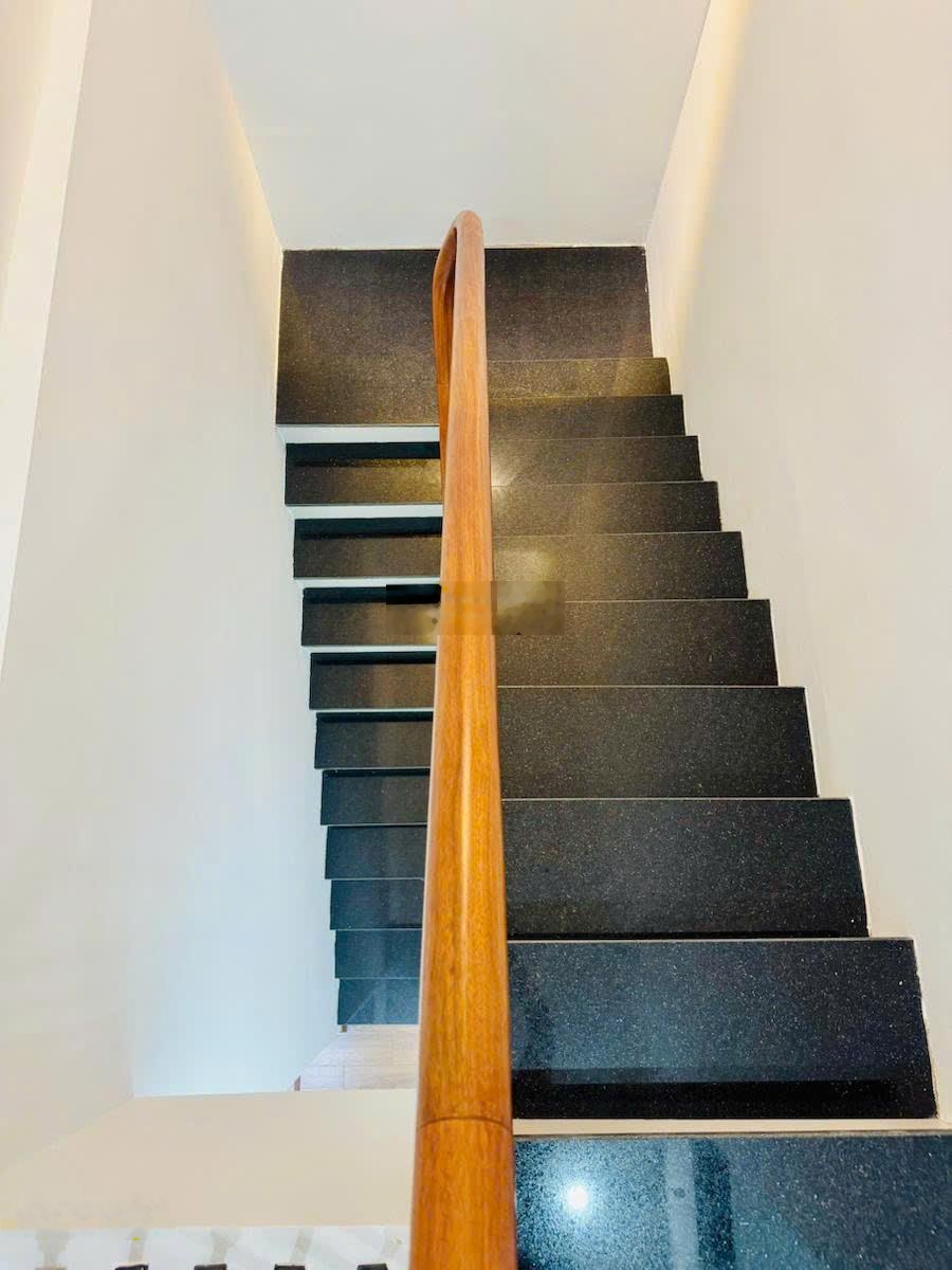 Giá tốt Khương Đình, 36m2X5T, thoáng sáng, gần phố, gần ngã tư sở, giá 7,2 tỷ (nhà thật giá chuẩn)