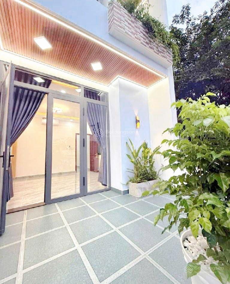 Nhà hẻm xe hơi sạch đẹp thông tứ tung - 80m2 (4m x 20m) - 3 tầng - mới đẹp lung linh vào ở ngay