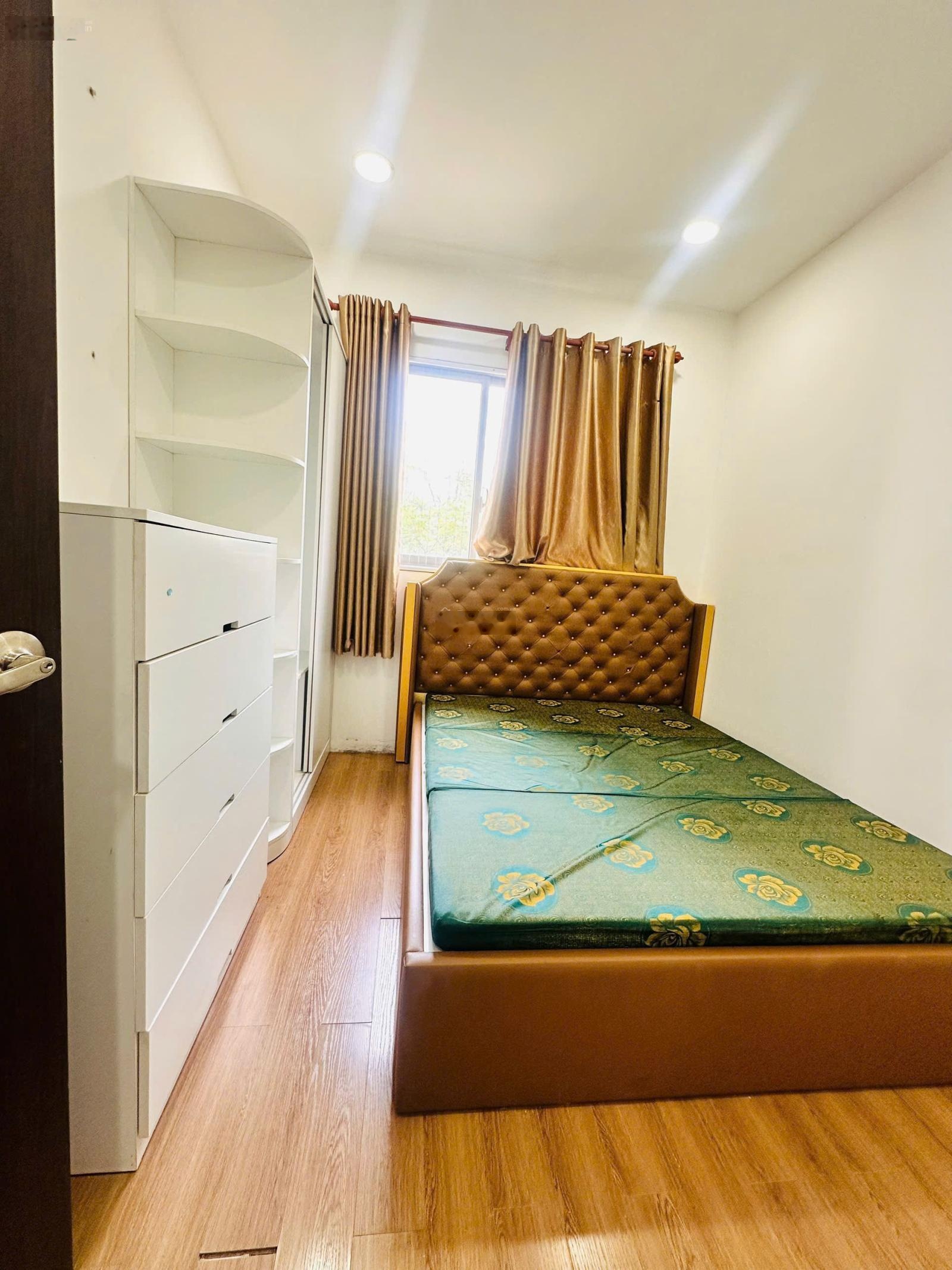 Bán căn 3PN Celadon City, giá 5.35 tỷ, full nội thất, tầng 3, view công viên cây xanh, cạnh Aeon