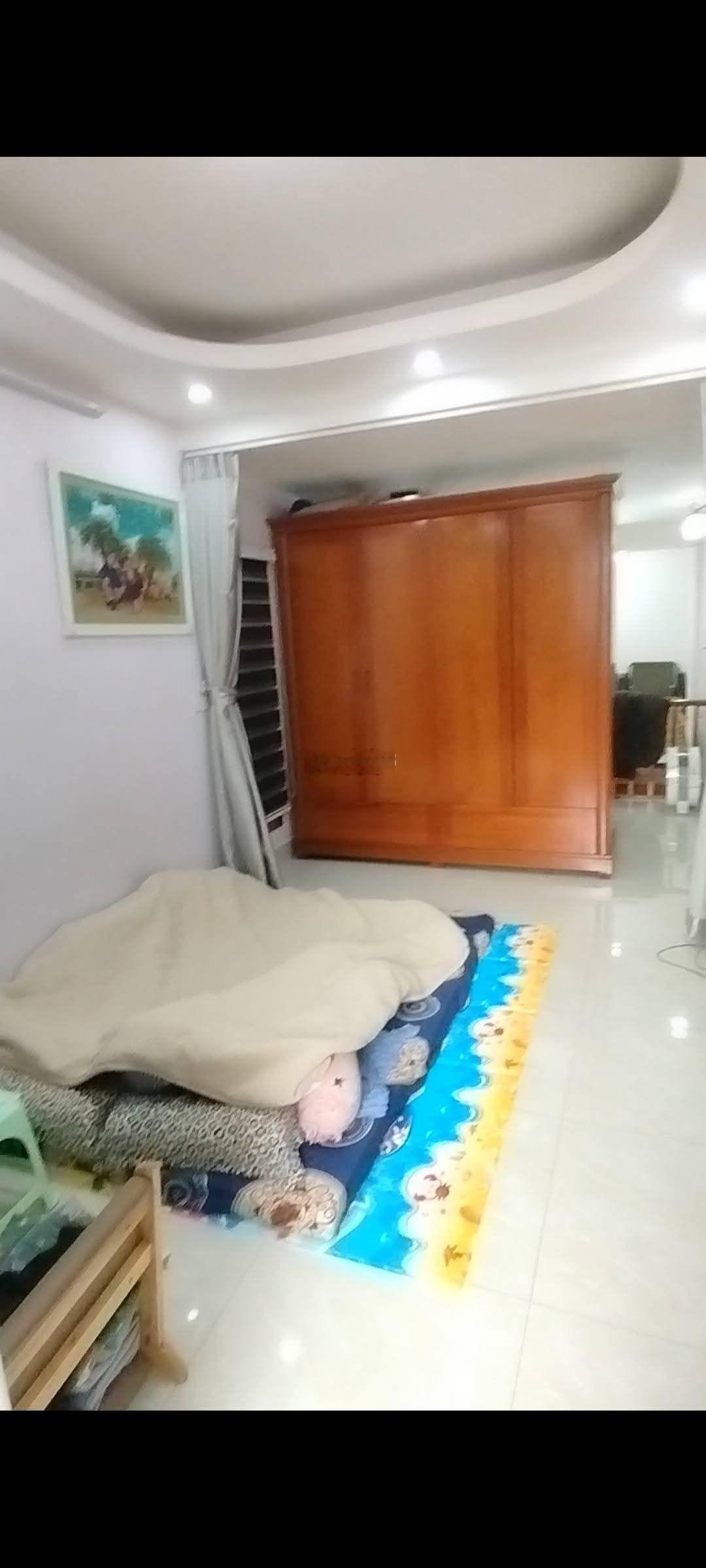 Chính chủ - trung tâm Đống Đa - tập thể duplex thông 3 tầng - ô tô chạy quanh nhà