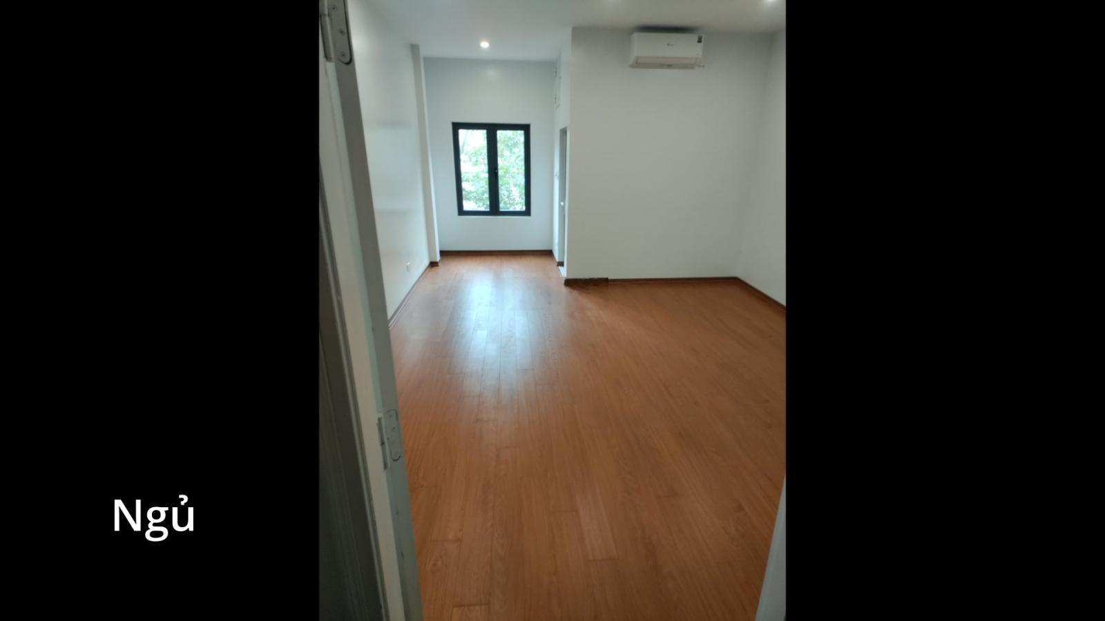 Bán nhà chính chủ, khu vực Ngọc Thụy, Long Biên