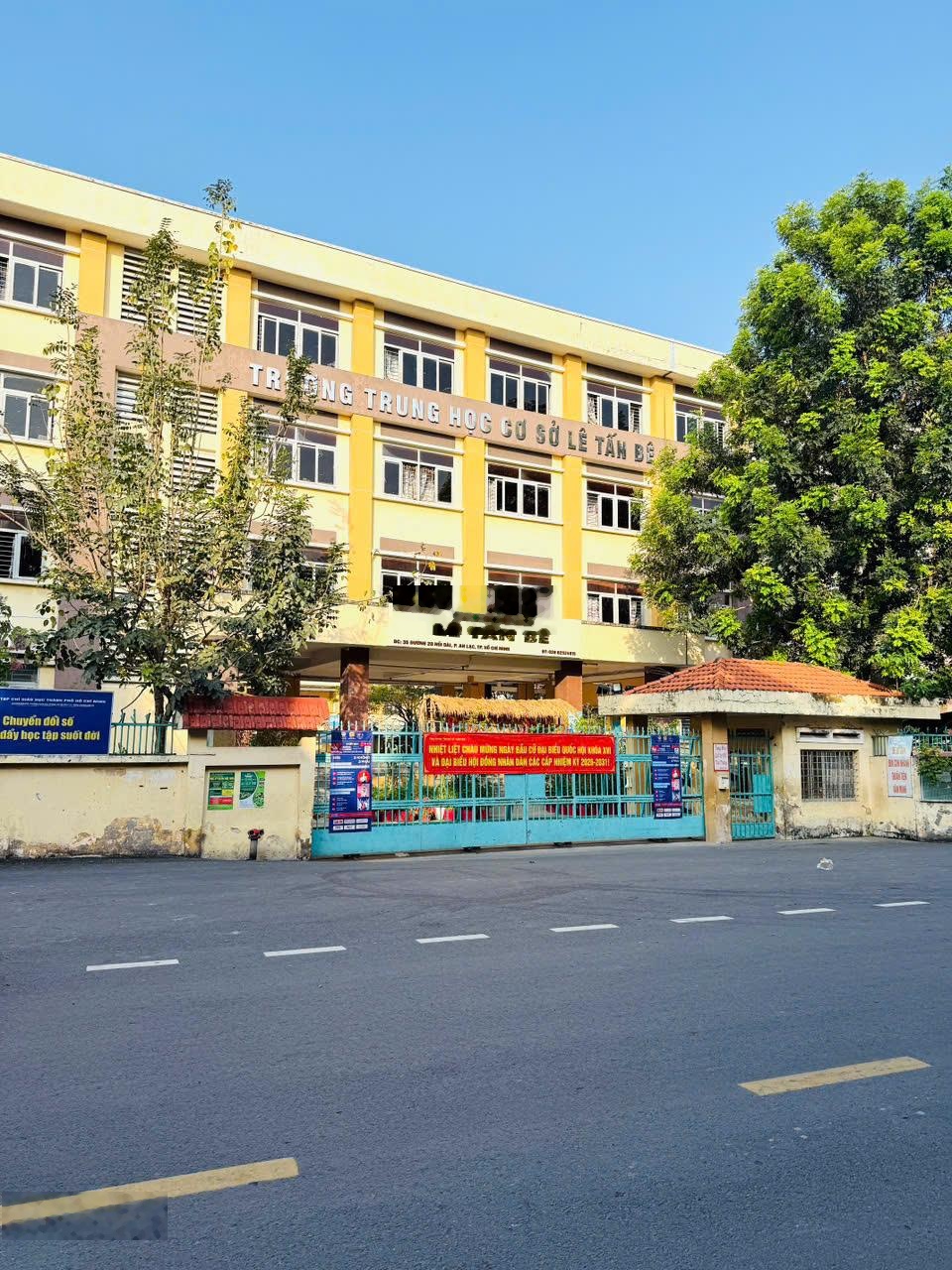 Cần bán nhà MTKD đối diện trường học Lê Tấn Bê, đường 2D - KDC Nam Hùng Vương, An lạc, Bình Tân