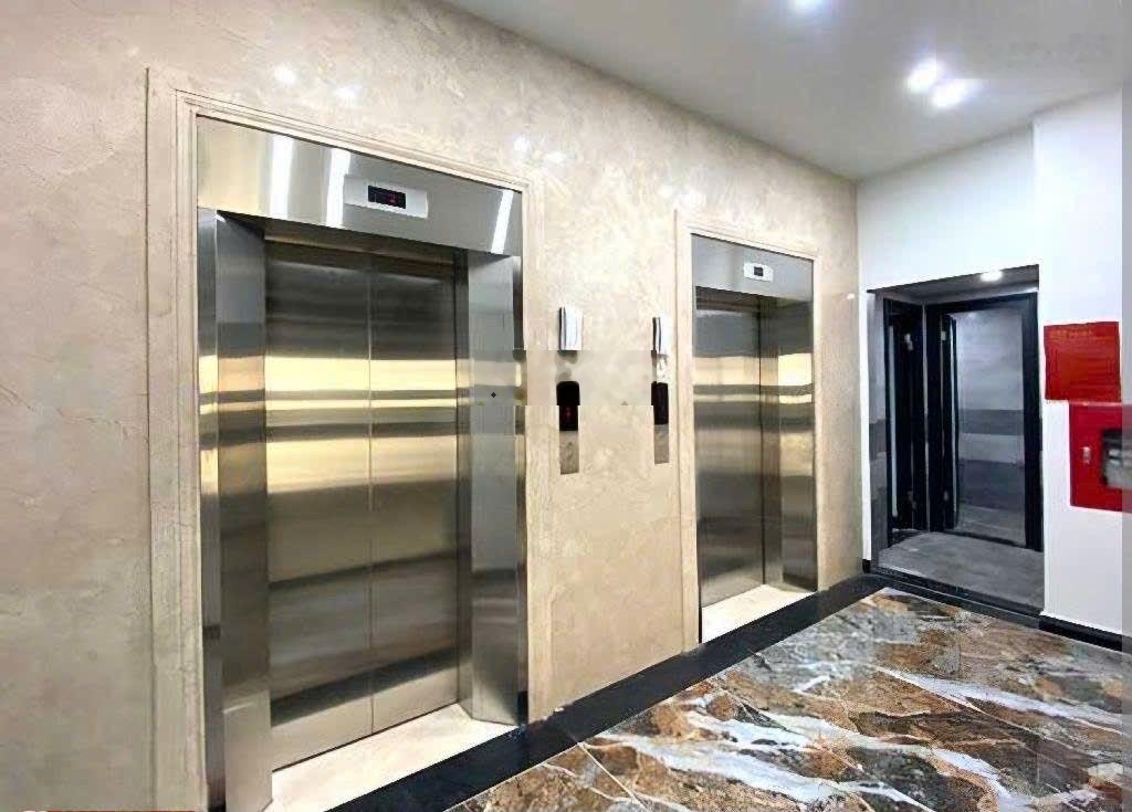 Bán nhà mặt phố Võ Chí Công 395m2, 9 tầng giá: 170 tỷ. Tây Hồ