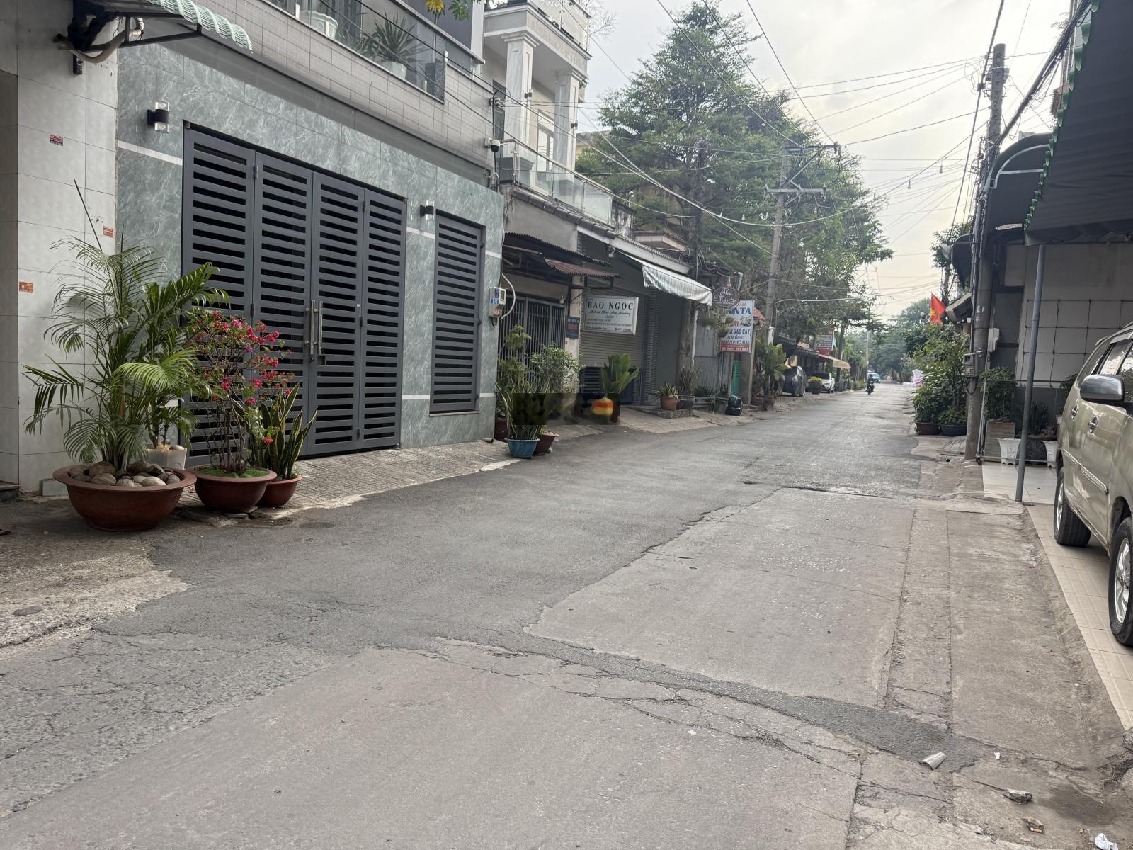 Bán mặt tiền kinh doanh 5m x 17.5m