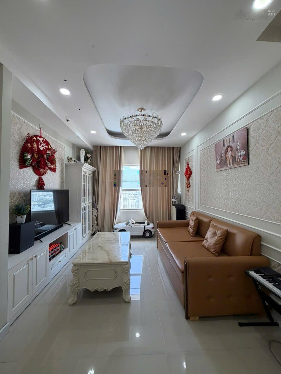 Giá thật cần bán căn hộ C/C Sunrise City North, Q7 lầu 31 95m2. 2 PN 2 WC giá 8,2 tỉ. LH 0909992760